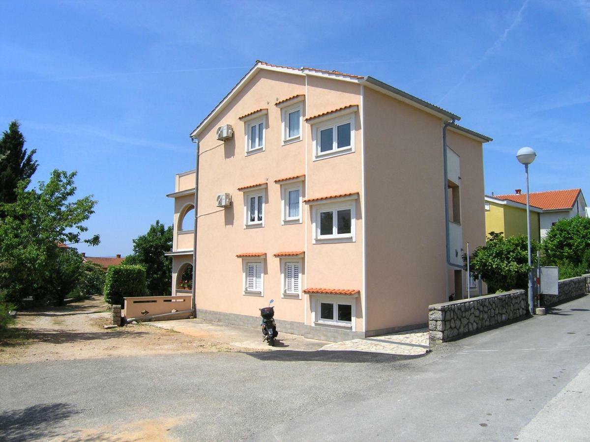 شقة Apartman Juric كرك المظهر الخارجي الصورة