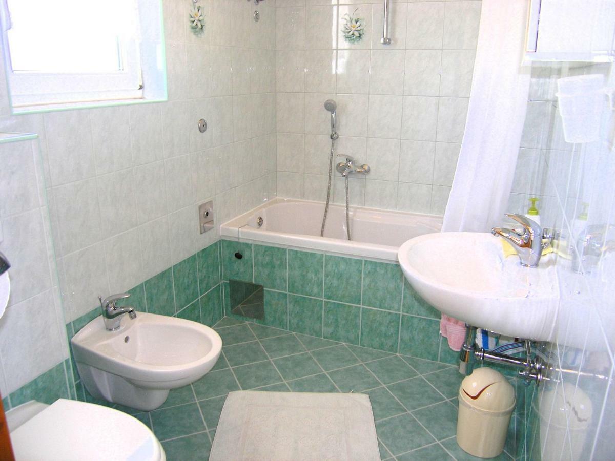 شقة Apartman Juric كرك المظهر الخارجي الصورة