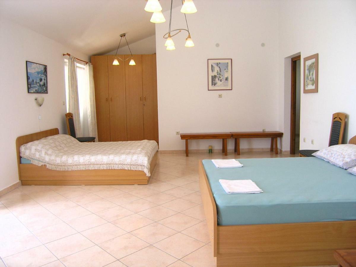 شقة Apartman Juric كرك المظهر الخارجي الصورة
