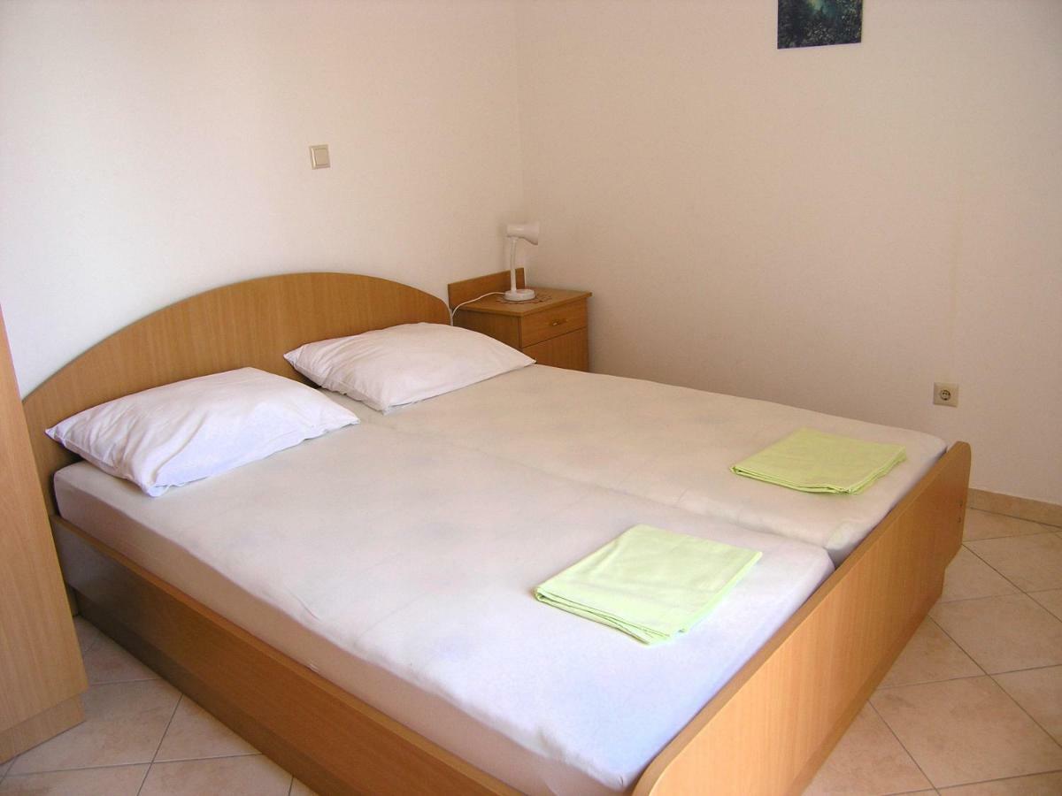 شقة Apartman Juric كرك المظهر الخارجي الصورة