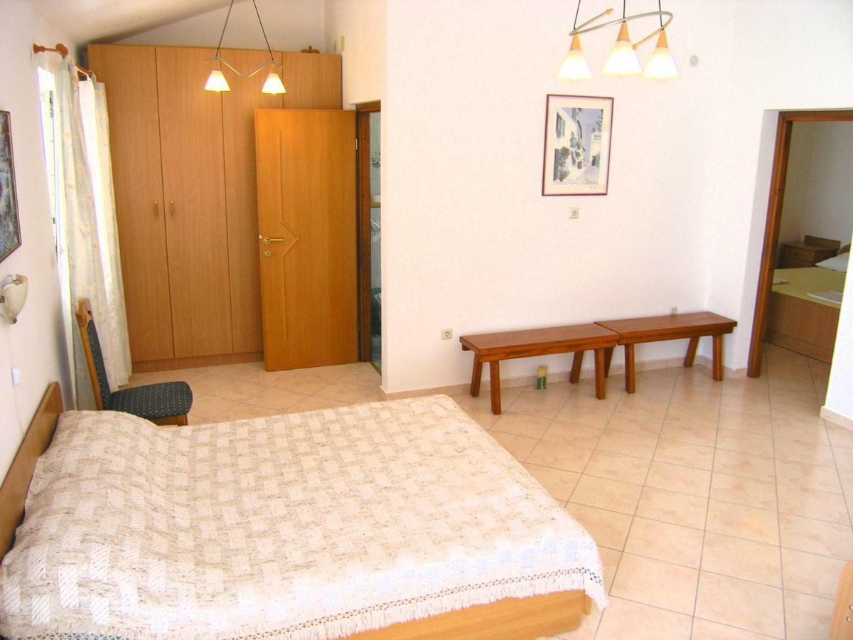 شقة Apartman Juric كرك المظهر الخارجي الصورة