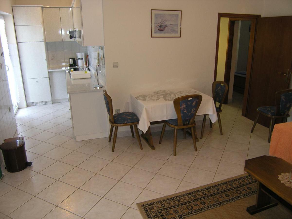 شقة Apartman Juric كرك المظهر الخارجي الصورة